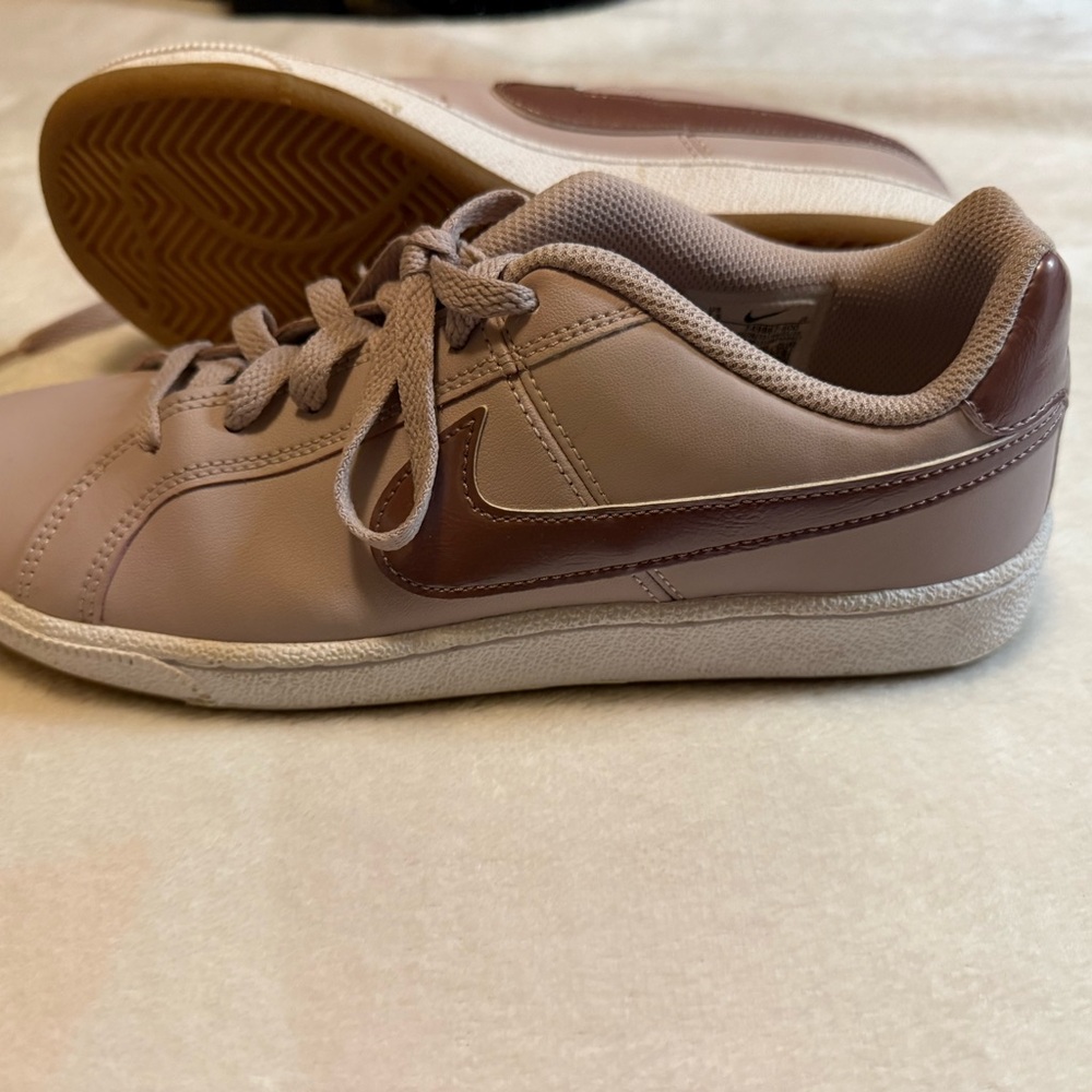 Nike Women's Sneakers